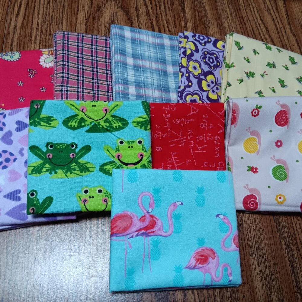 #512 10 Assorted Flannel Fat Quarters Flamingo, Hearts, Frog,Plaids,Snail NEW